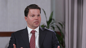 What type of low fat diet should FCS patients follow?